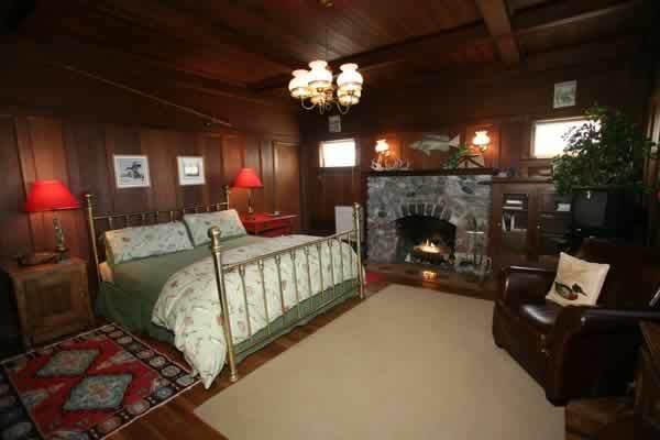 The Atrium Bed & Breakfast Fort Bragg Room photo
