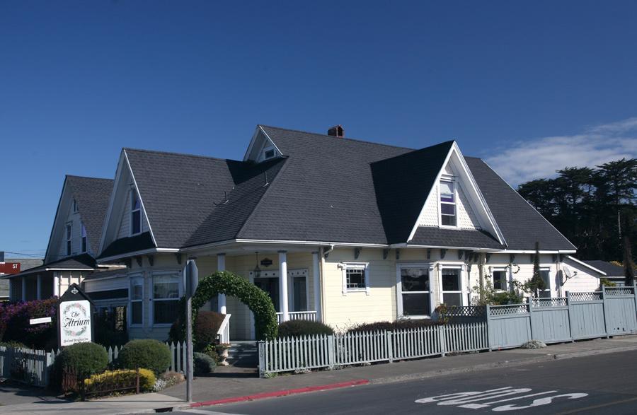 The Atrium Bed & Breakfast Fort Bragg Exterior photo
