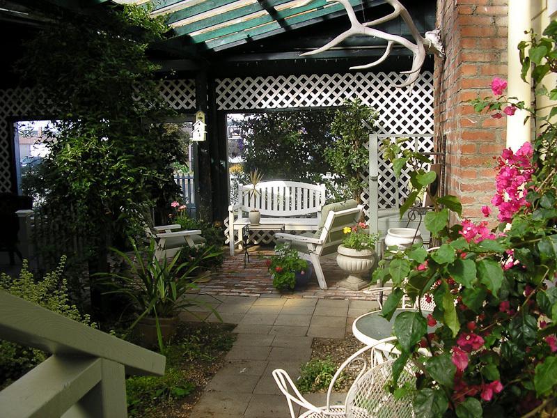 The Atrium Bed & Breakfast Fort Bragg Exterior photo